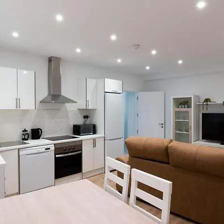 Downtown Suite-hosted By Sweetstay Apartment *