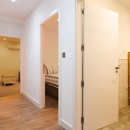 Downtown Suite-hosted By Sweetstay *